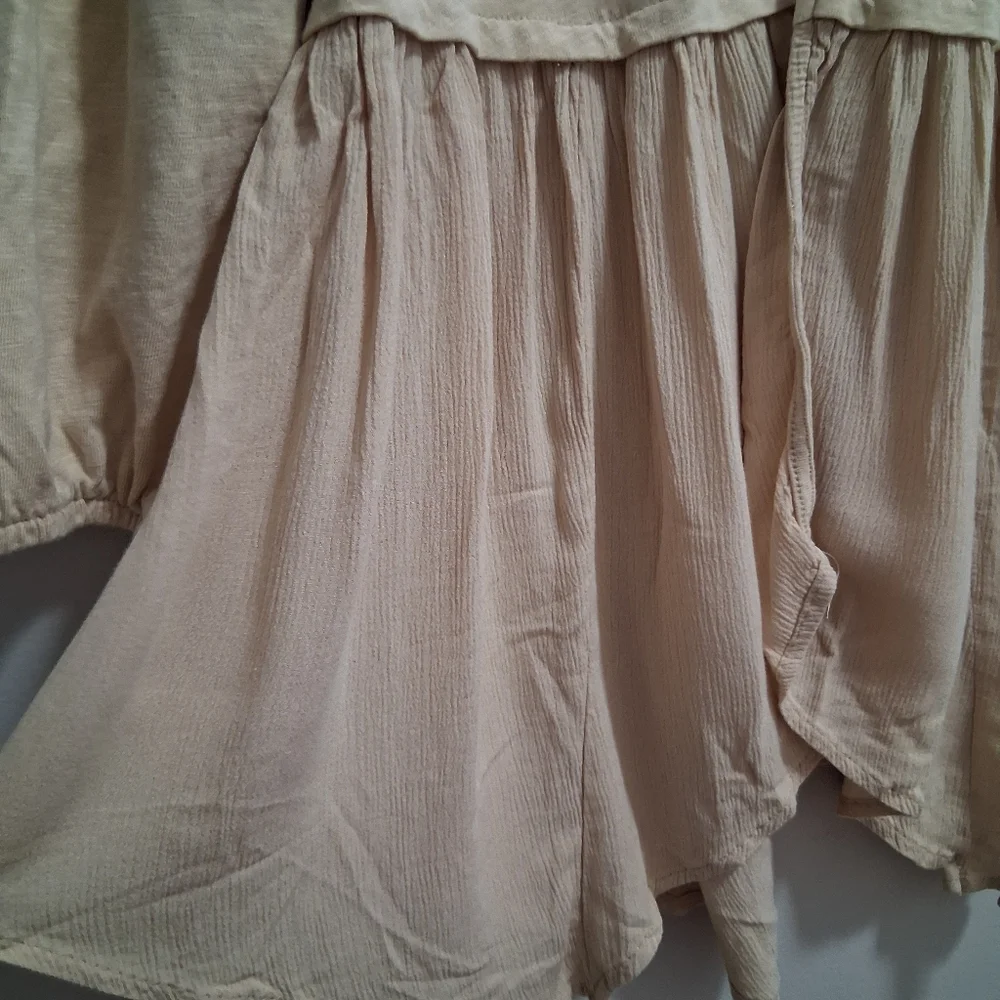 Torrid Crepe Open Balloon Sleeve Top Cardigan Oatmeal Beige Size 0 / Large - Picture 3 of 6